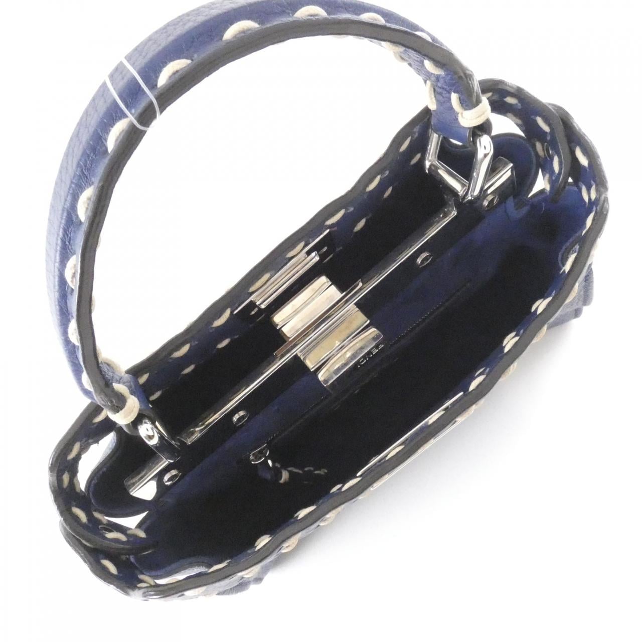 フェンディ ピーカブー 写真7