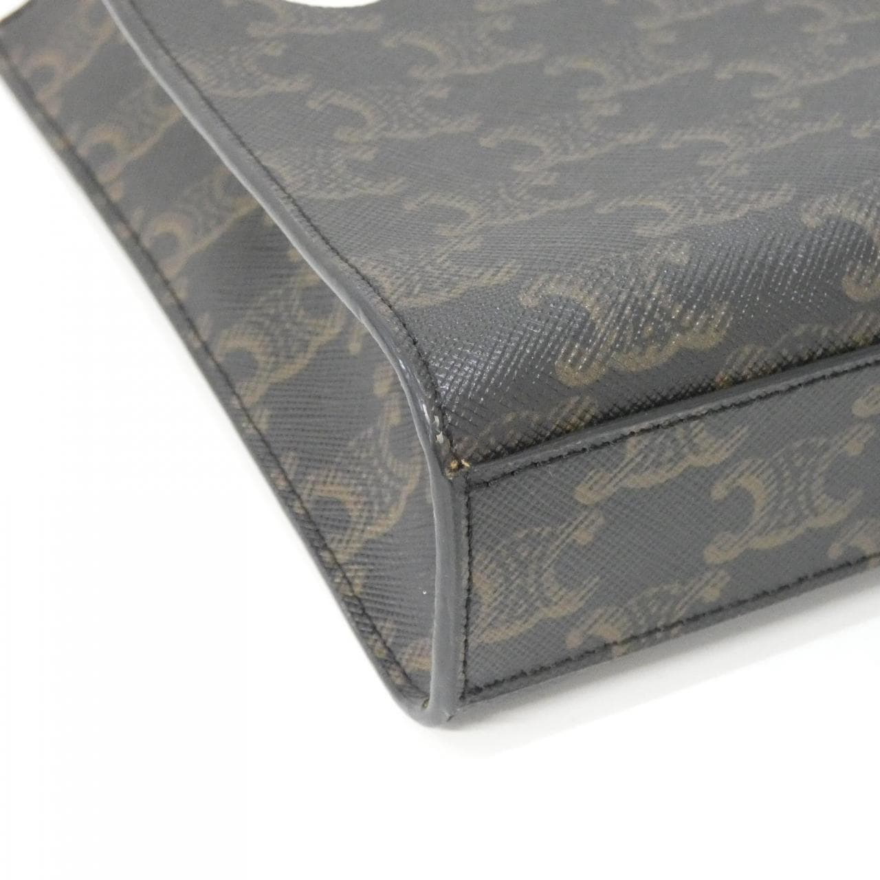 セリーヌ トリオンフ 写真3