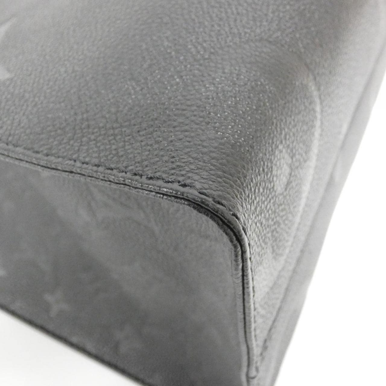 ルイ・ヴィトン オンザゴー 写真3