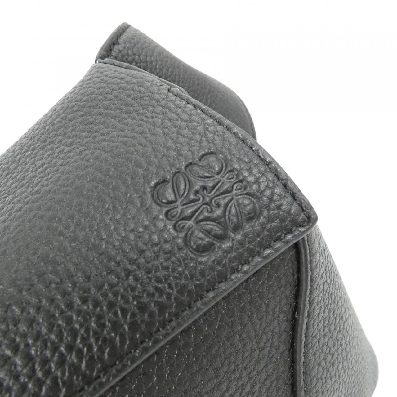 ロエベ パズル 写真4