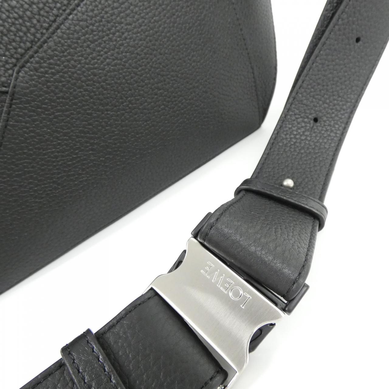 ロエベ パズル 写真5