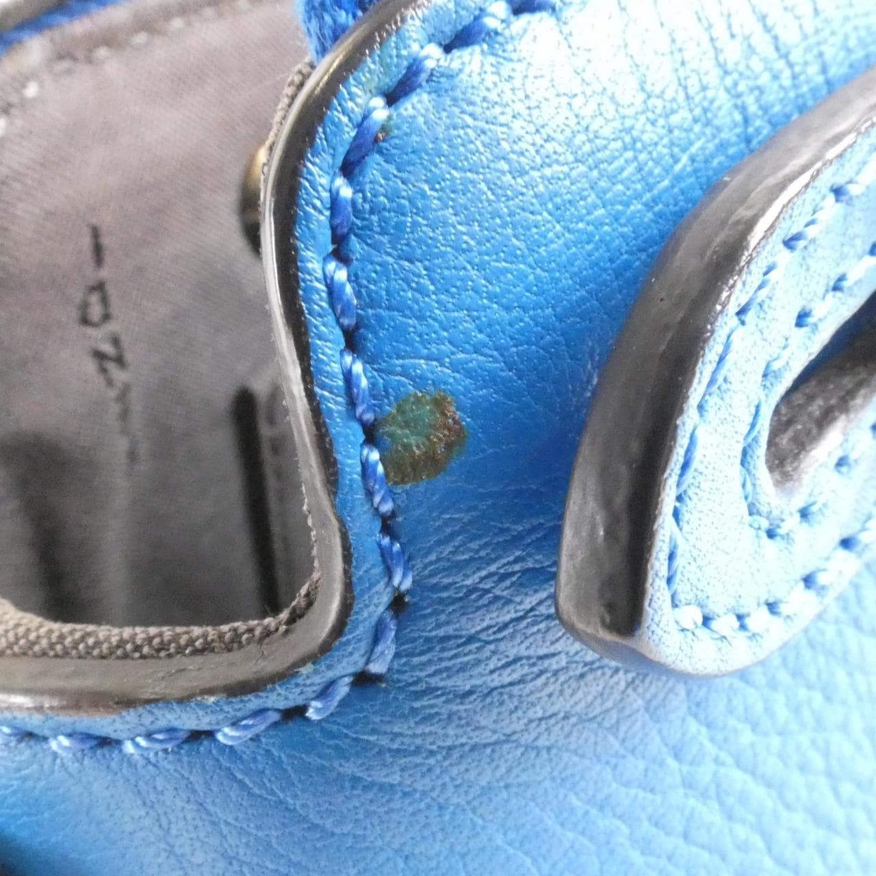 フェンディ バイザウェイ 写真4