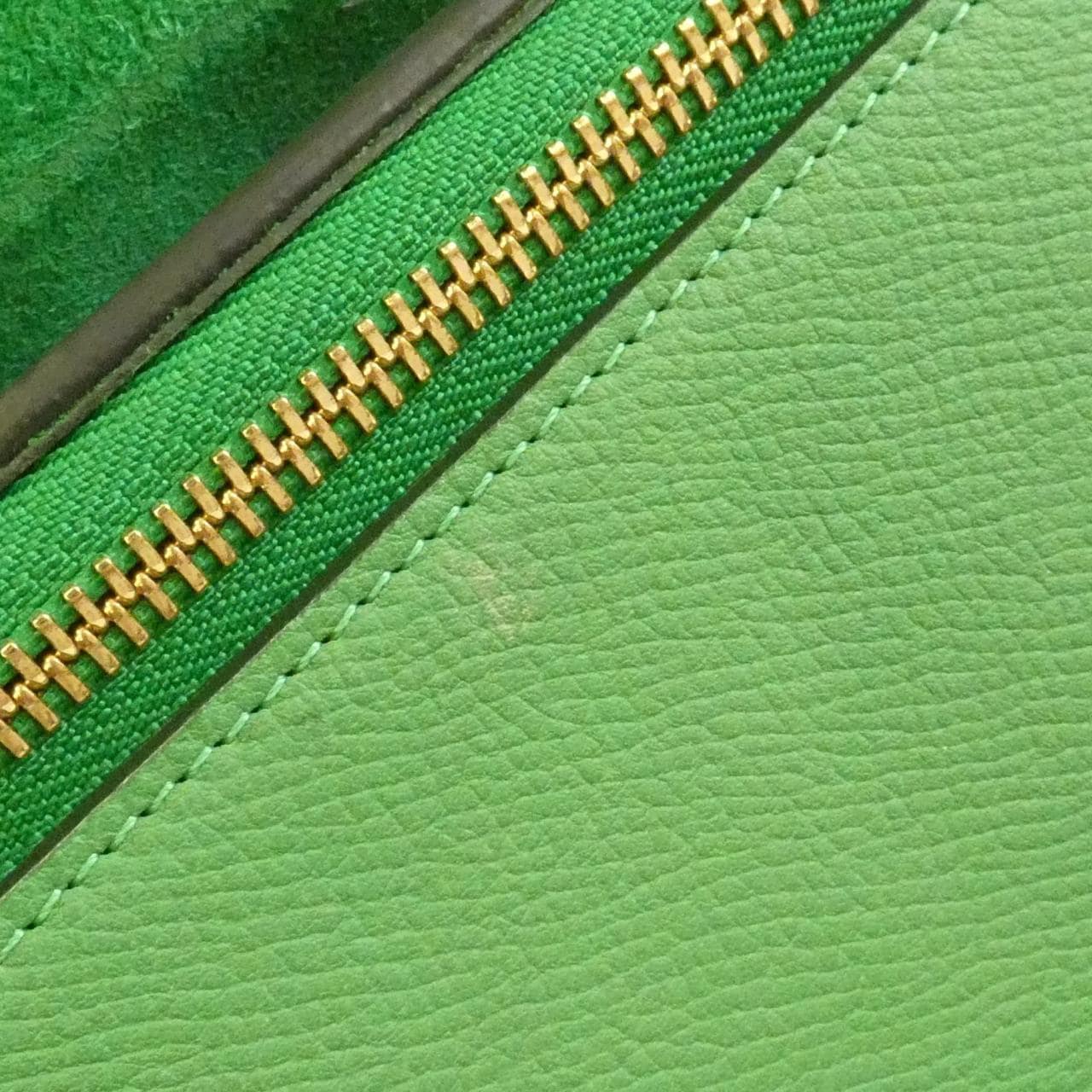 セリーヌ ベルトバッグ 写真5