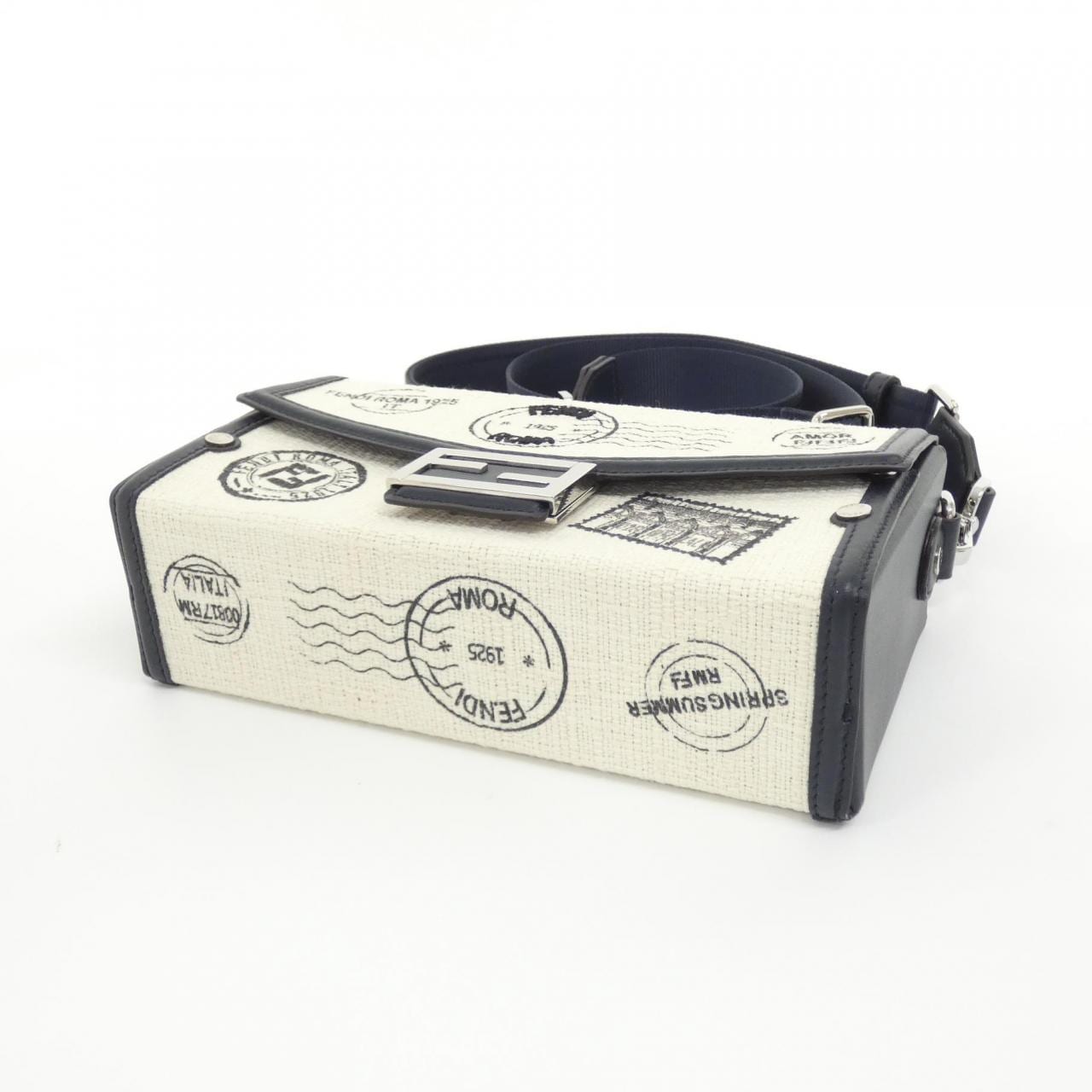 フェンディ バゲット 写真3