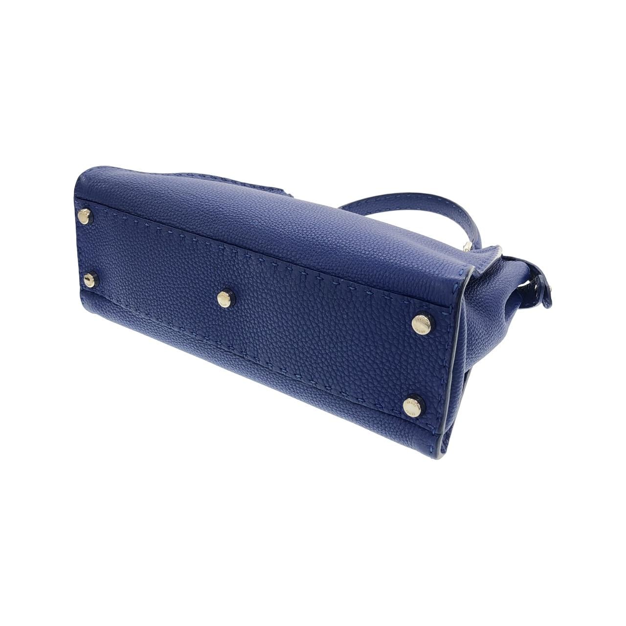 フェンディ ピーカブー 写真2