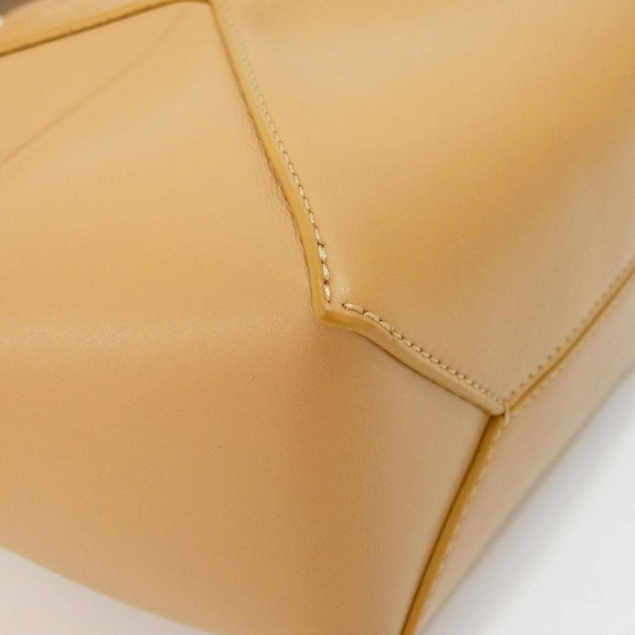 ロエベ パズル 写真4