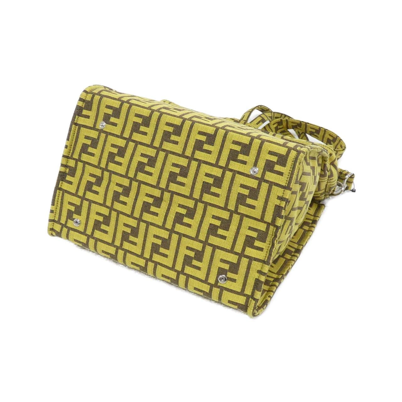 フェンディ バゲット 写真3