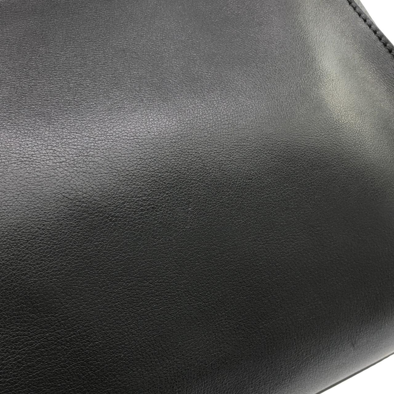 フェンディ ピーカブー 写真5