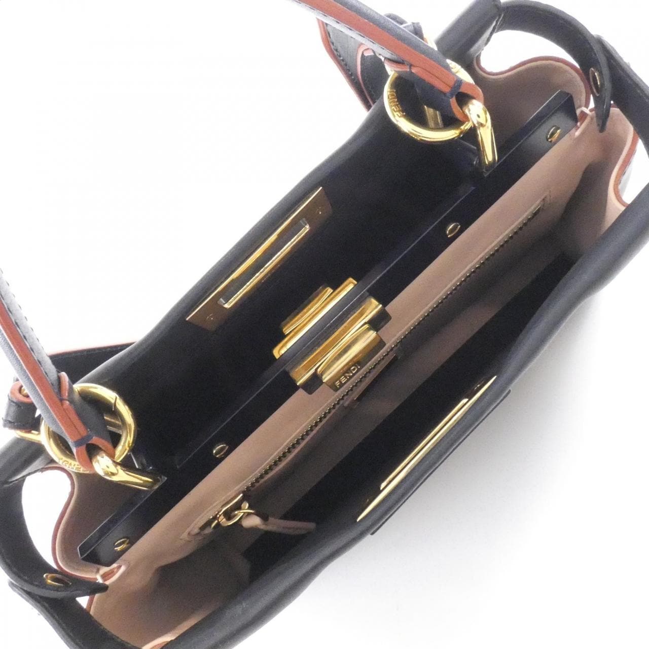 フェンディ ピーカブー 写真7