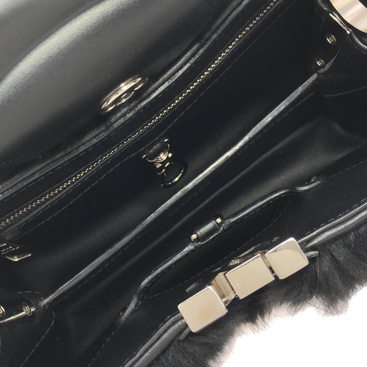 ルイ・ヴィトン カプシーヌ MM 写真7