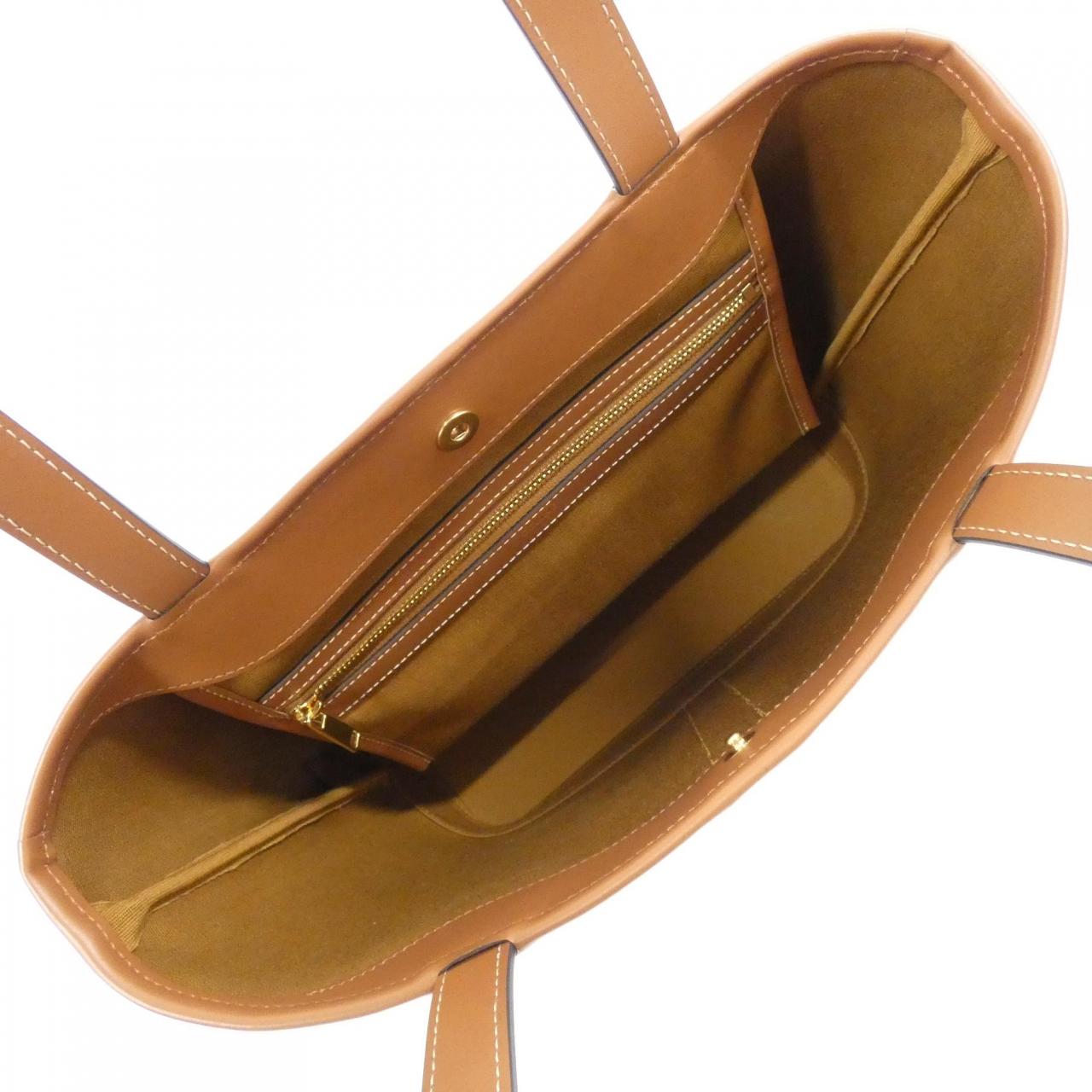 セリーヌ トリオンフ 写真8