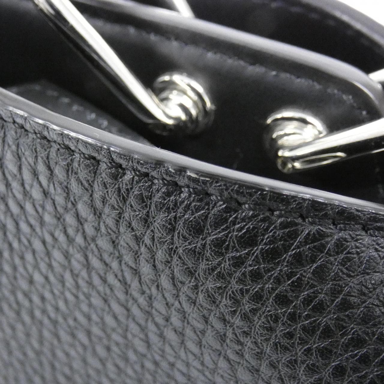 フェンディ ピーカブー 写真6