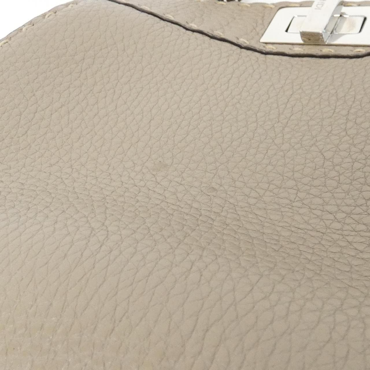 フェンディ ピーカブー 写真4