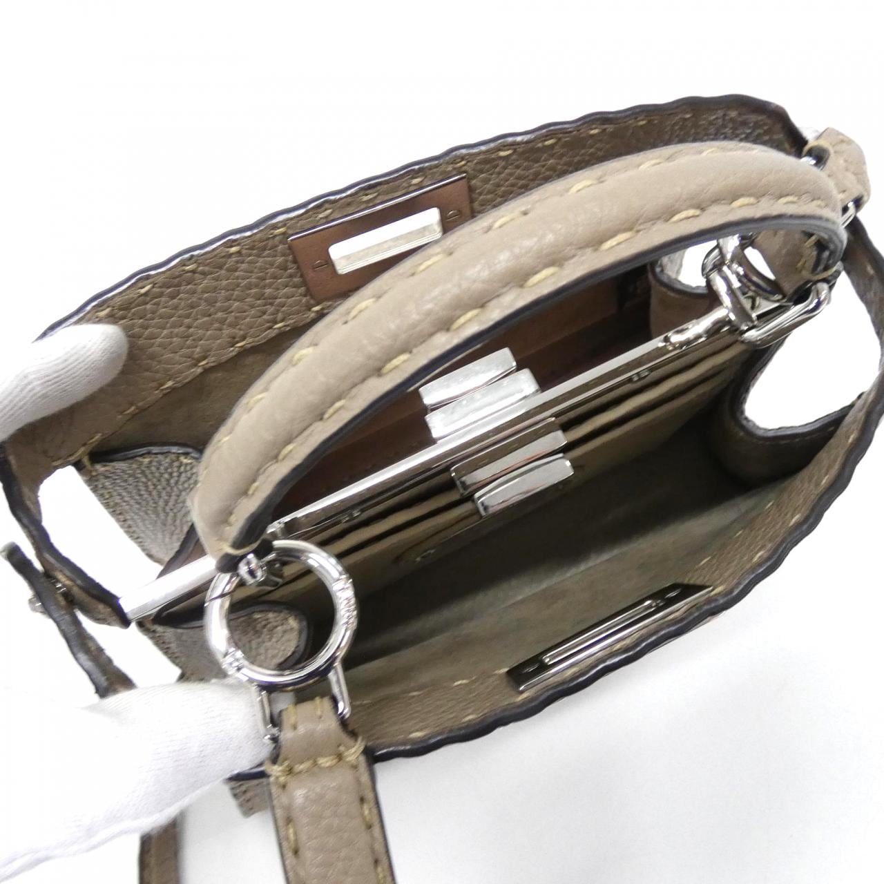 フェンディ ピーカブー 写真7