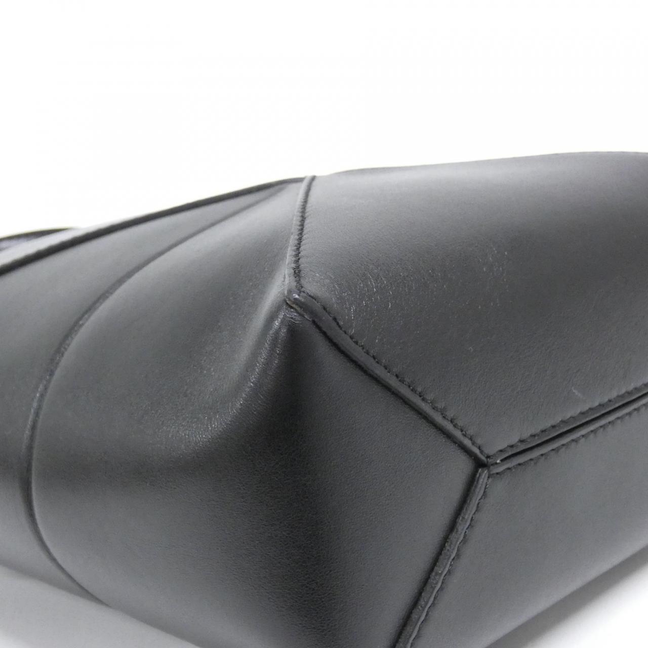 ロエベ パズル 写真3