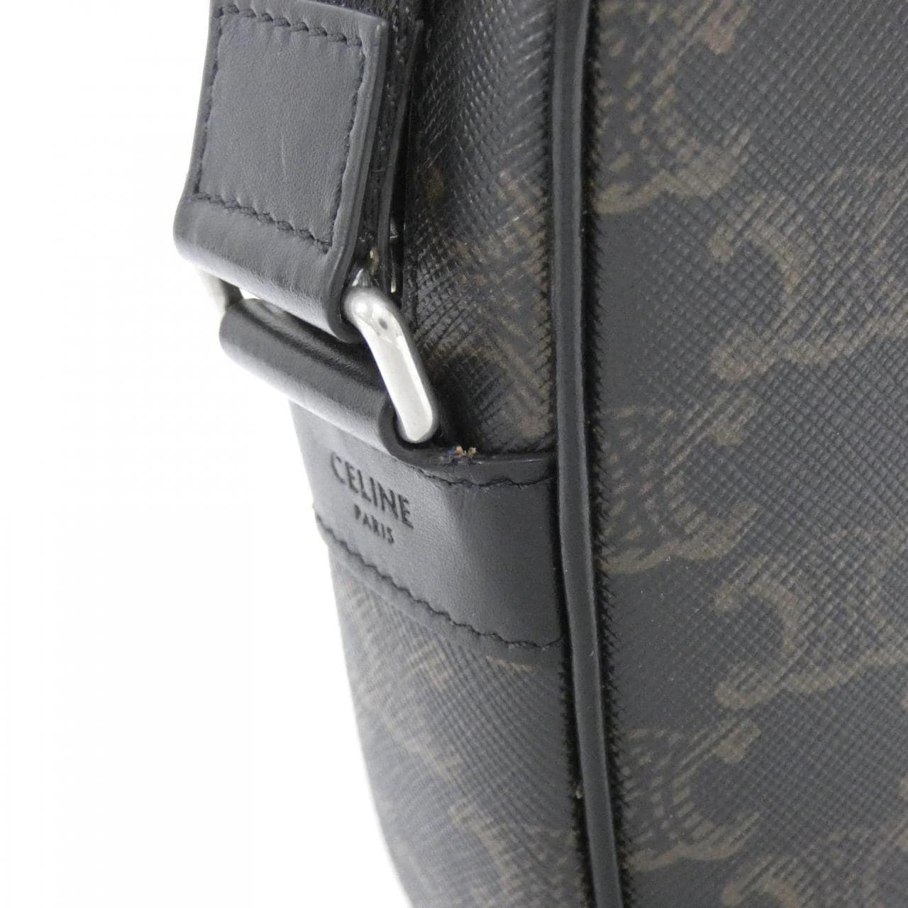 セリーヌ トリオンフ 写真4