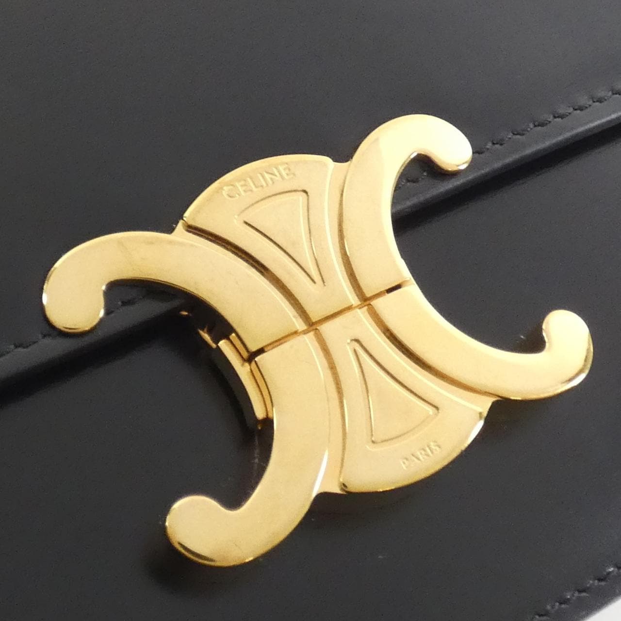 セリーヌ トリオンフ 写真8