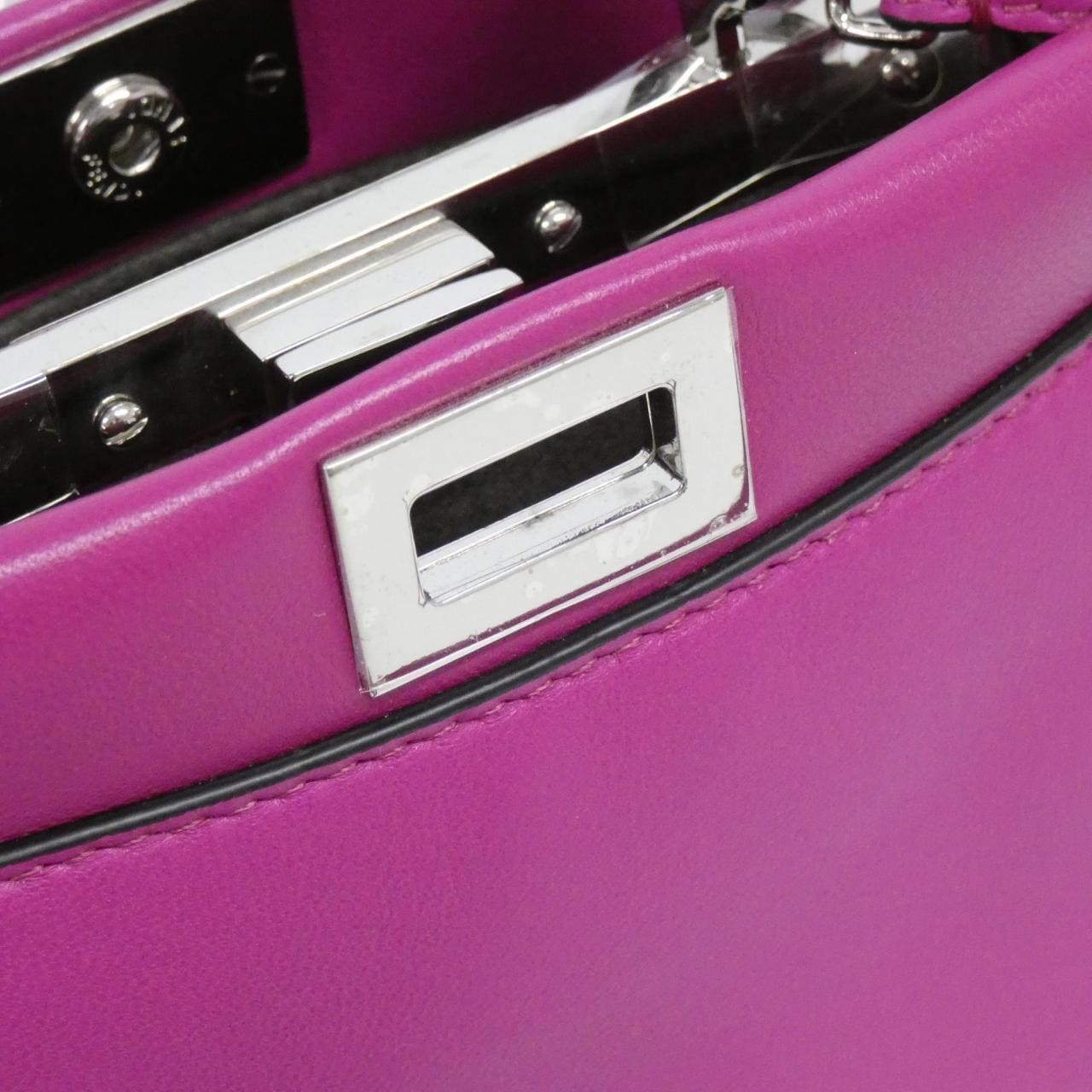 フェンディ ピーカブー 写真3