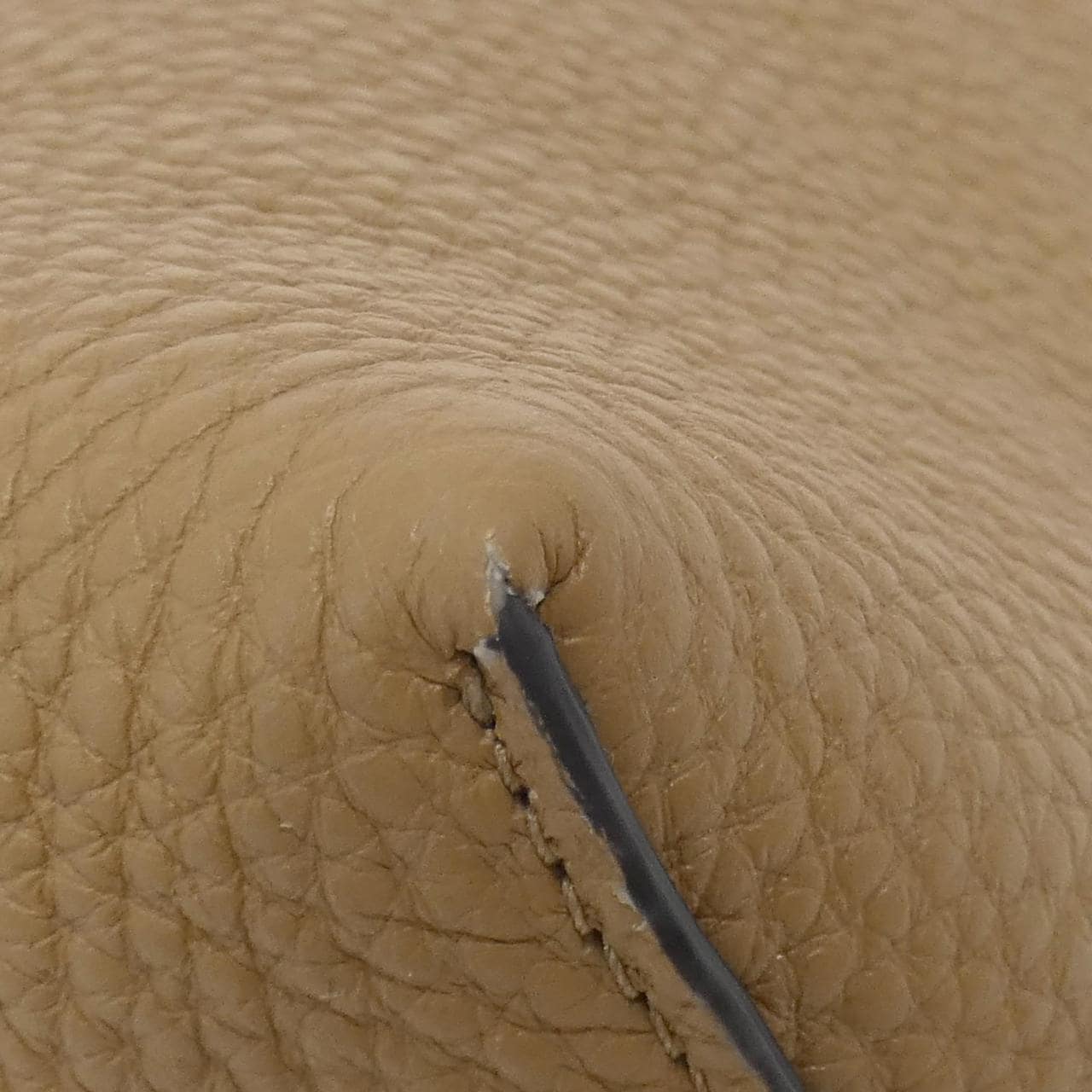 フェンディ バイザウェイ 写真2