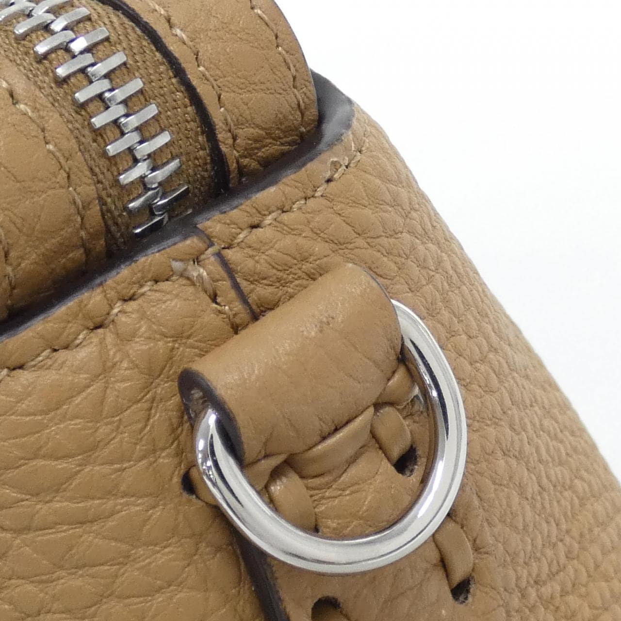 フェンディ バイザウェイ 写真3