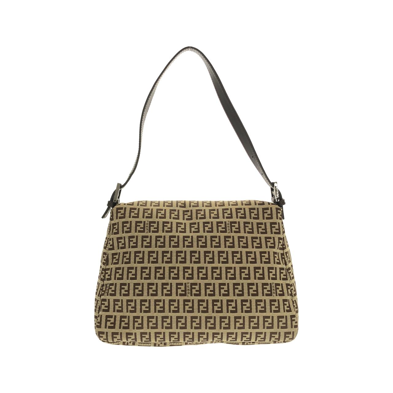 フェンディ バゲット 写真2