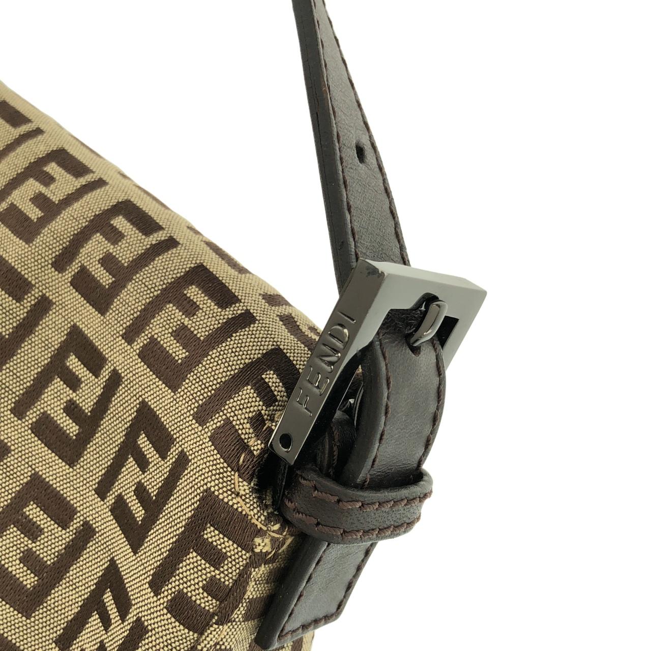 フェンディ バゲット 写真6