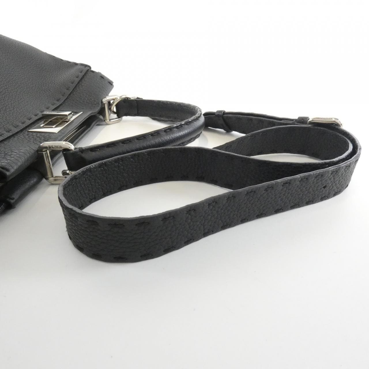 フェンディ ピーカブー 写真5