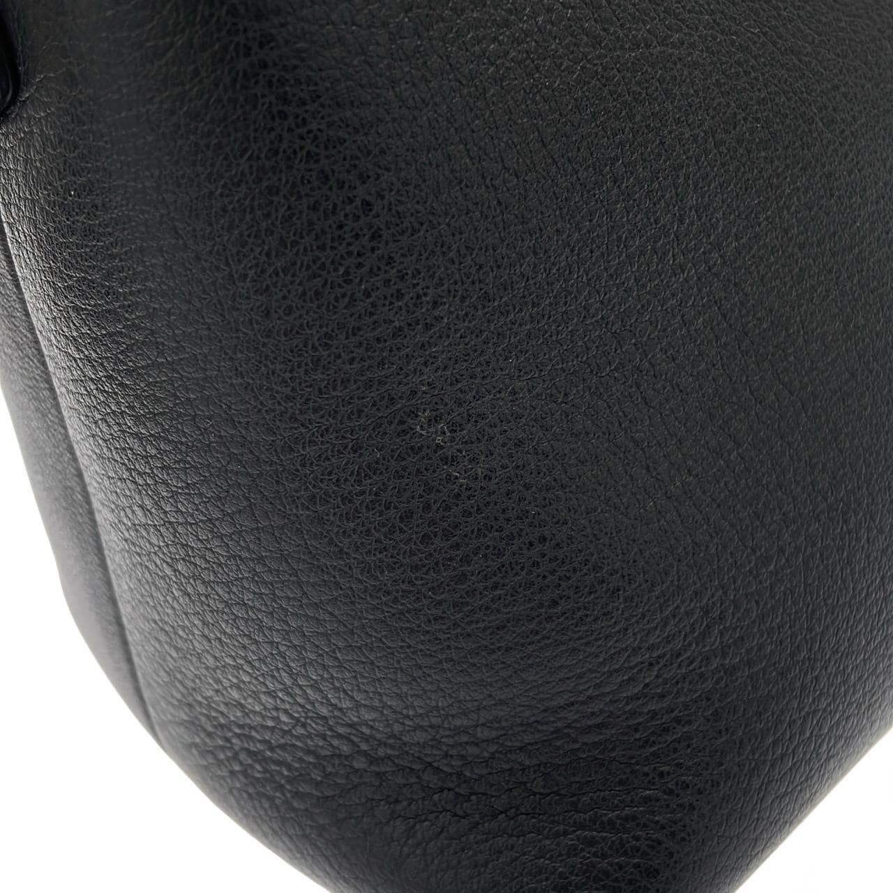 フェンディ バイザウェイ 写真5