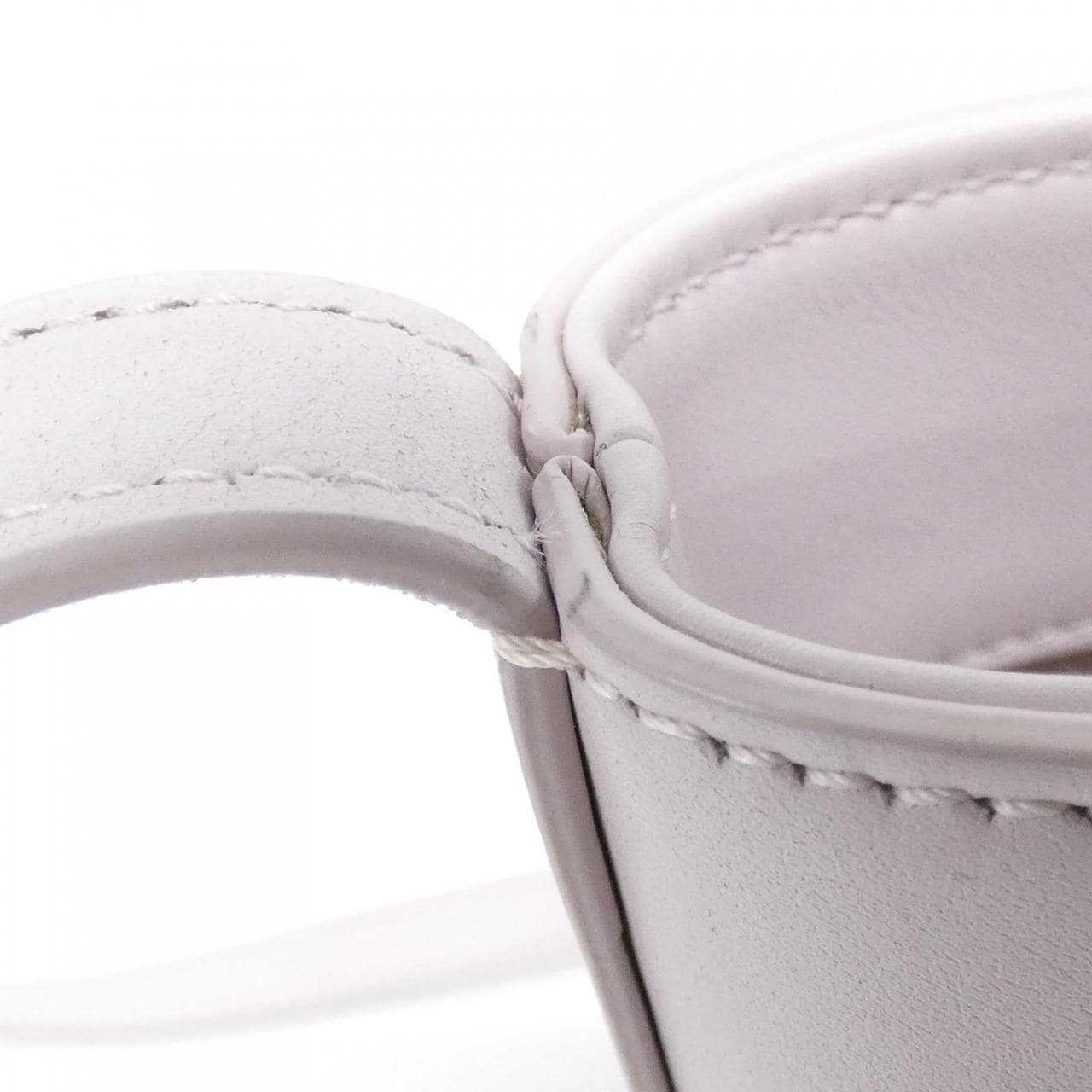 セリーヌ トリオンフ 写真7