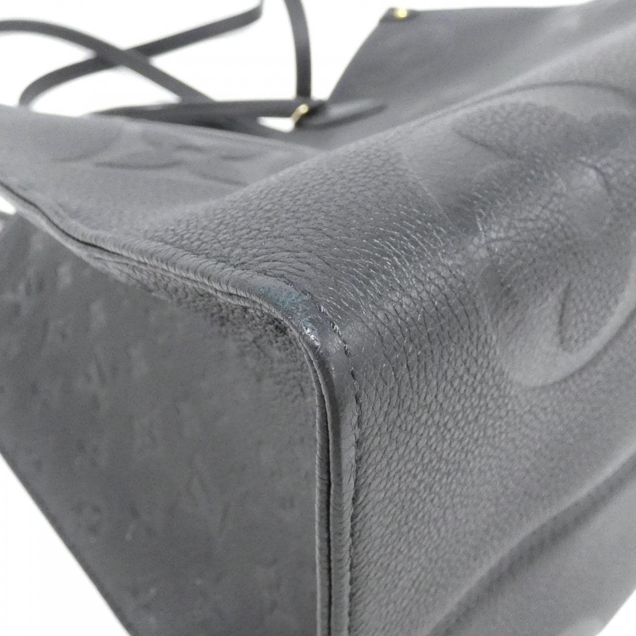 ルイ・ヴィトン オンザゴー 写真2