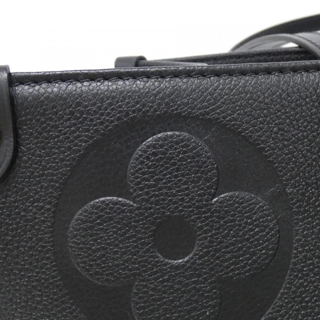 ルイ・ヴィトン オンザゴー 写真4