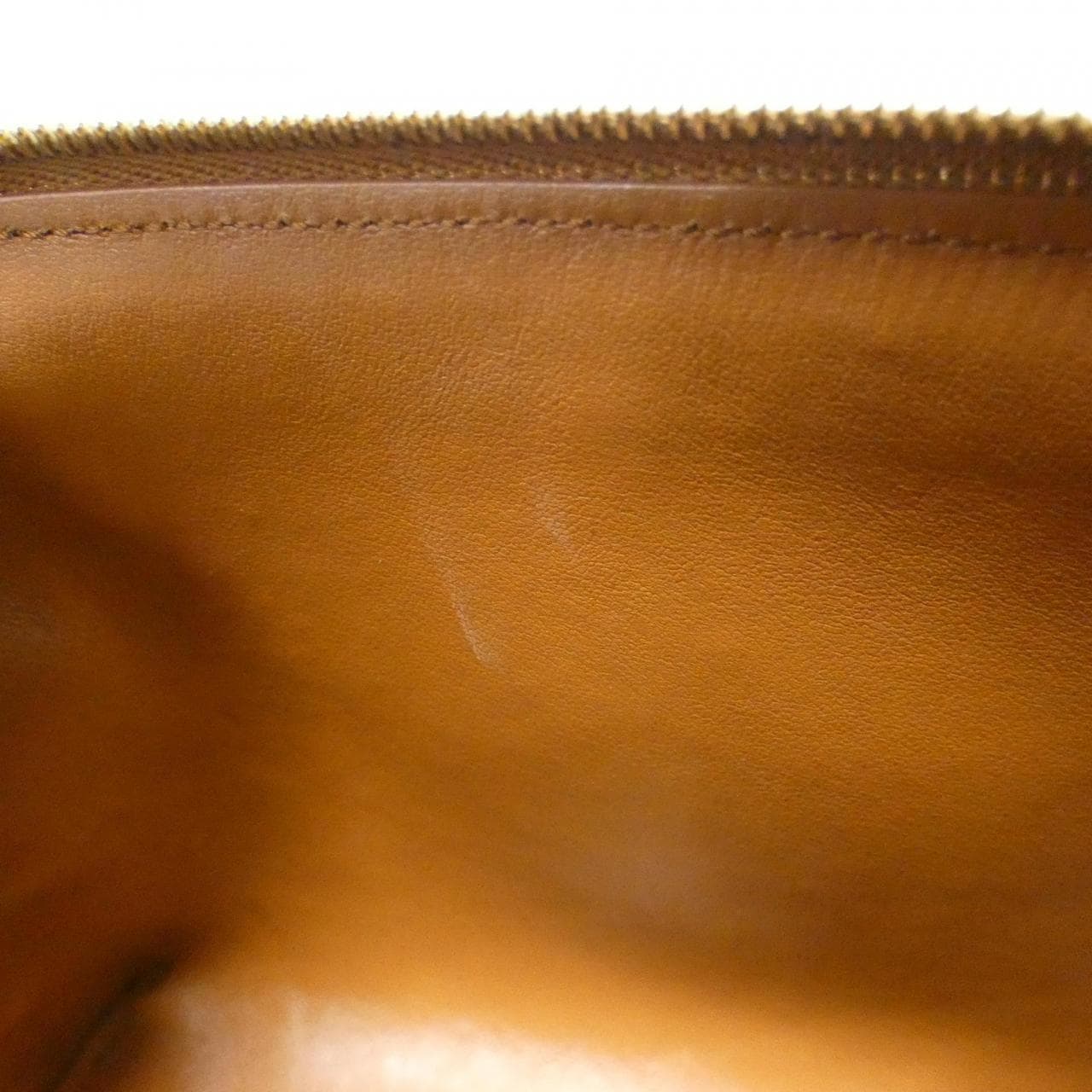 セリーヌ トリオンフ 写真10