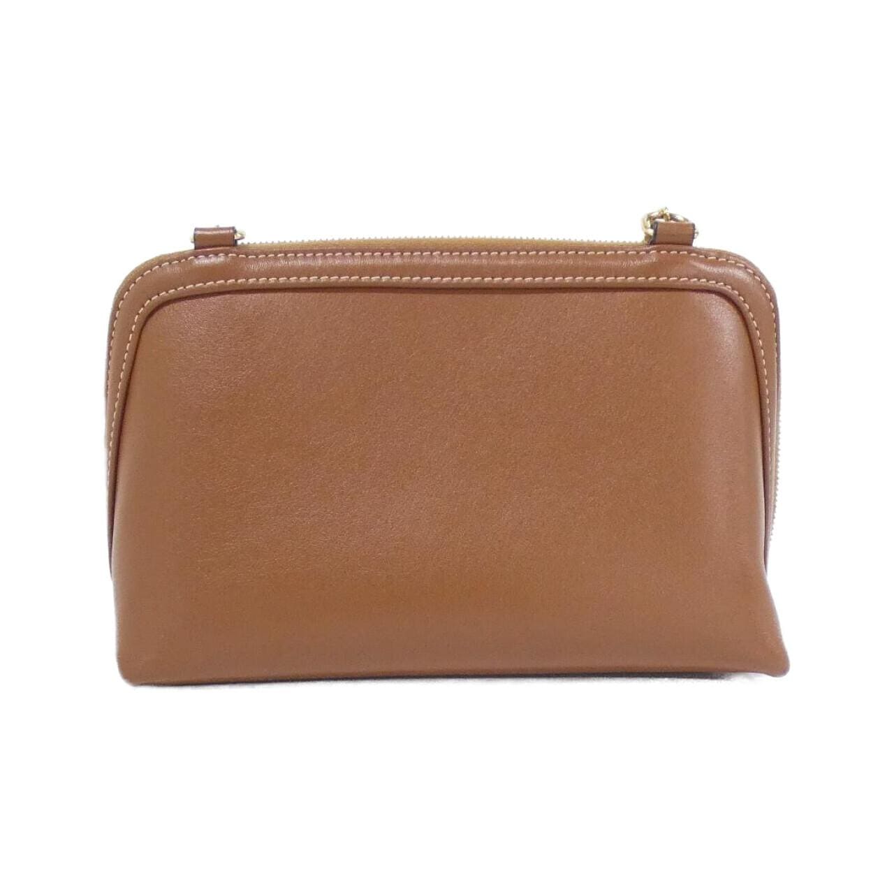 セリーヌ トリオンフ 写真2