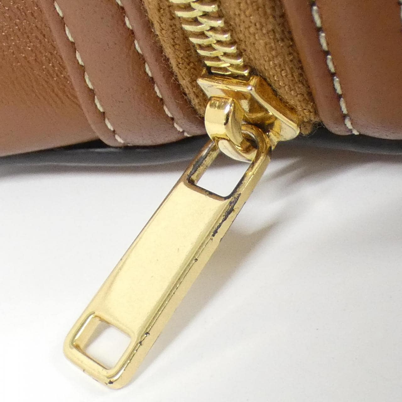 セリーヌ トリオンフ 写真4