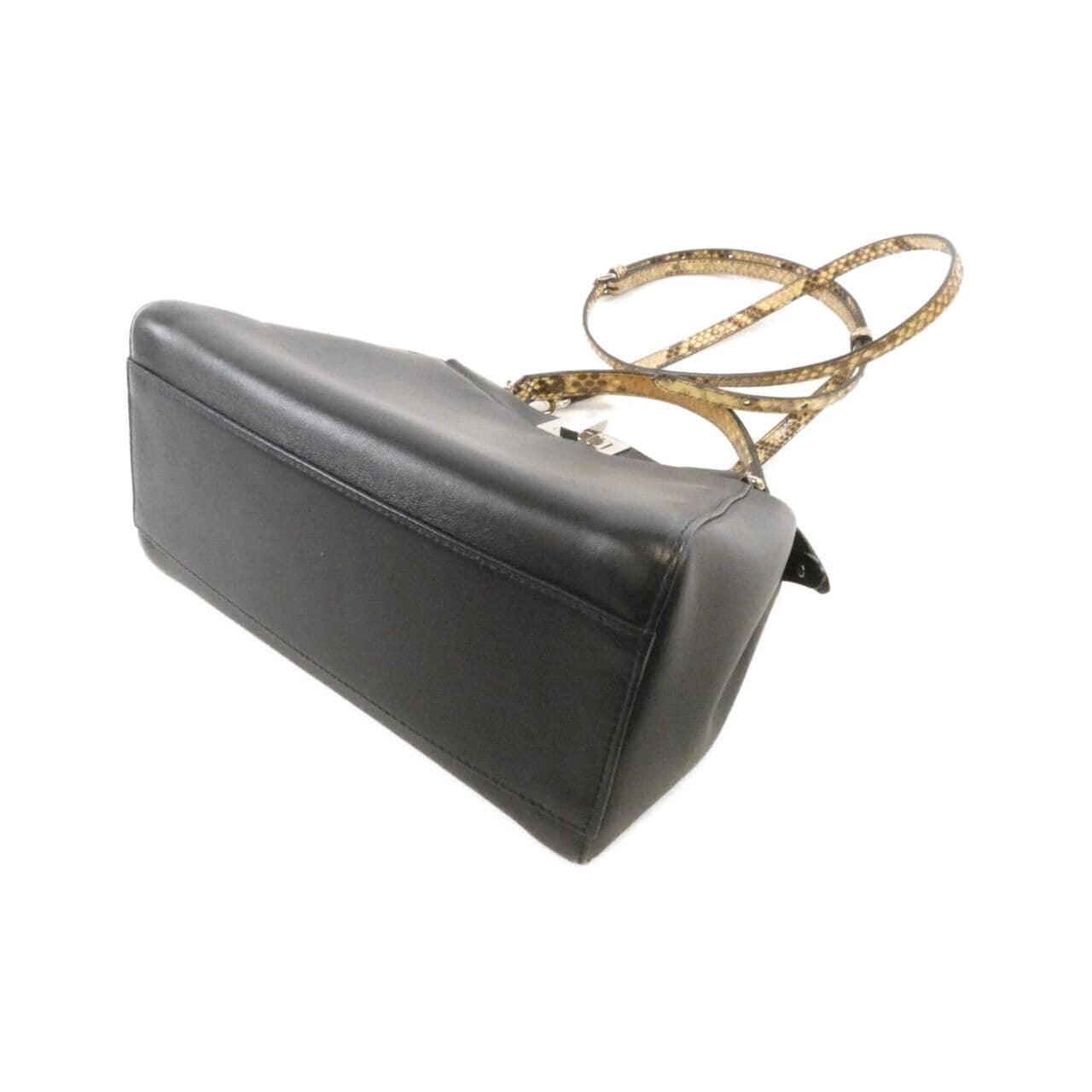 フェンディ ピーカブー 写真2