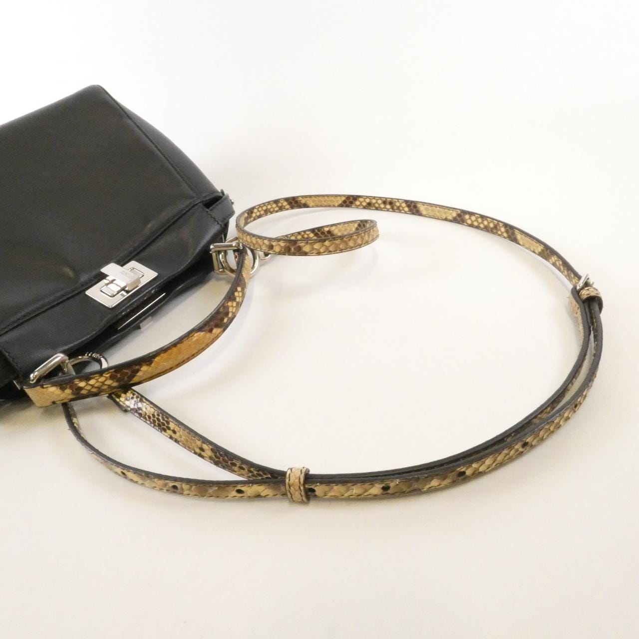 フェンディ ピーカブー 写真3