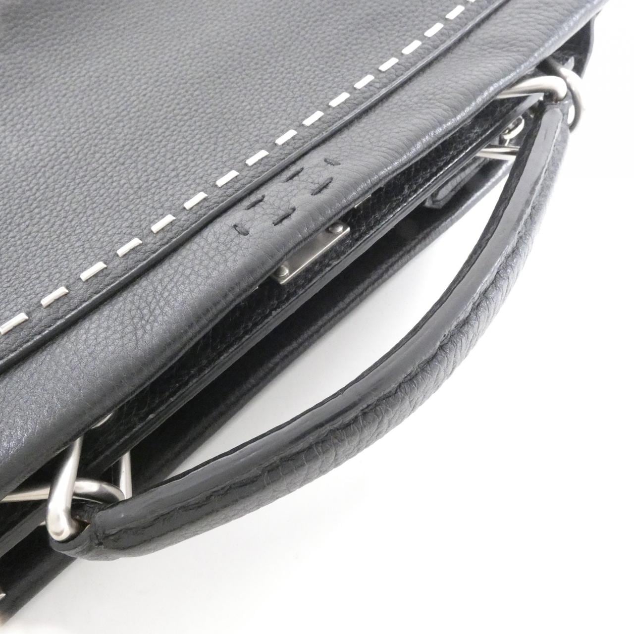 フェンディ ピーカブー 写真5