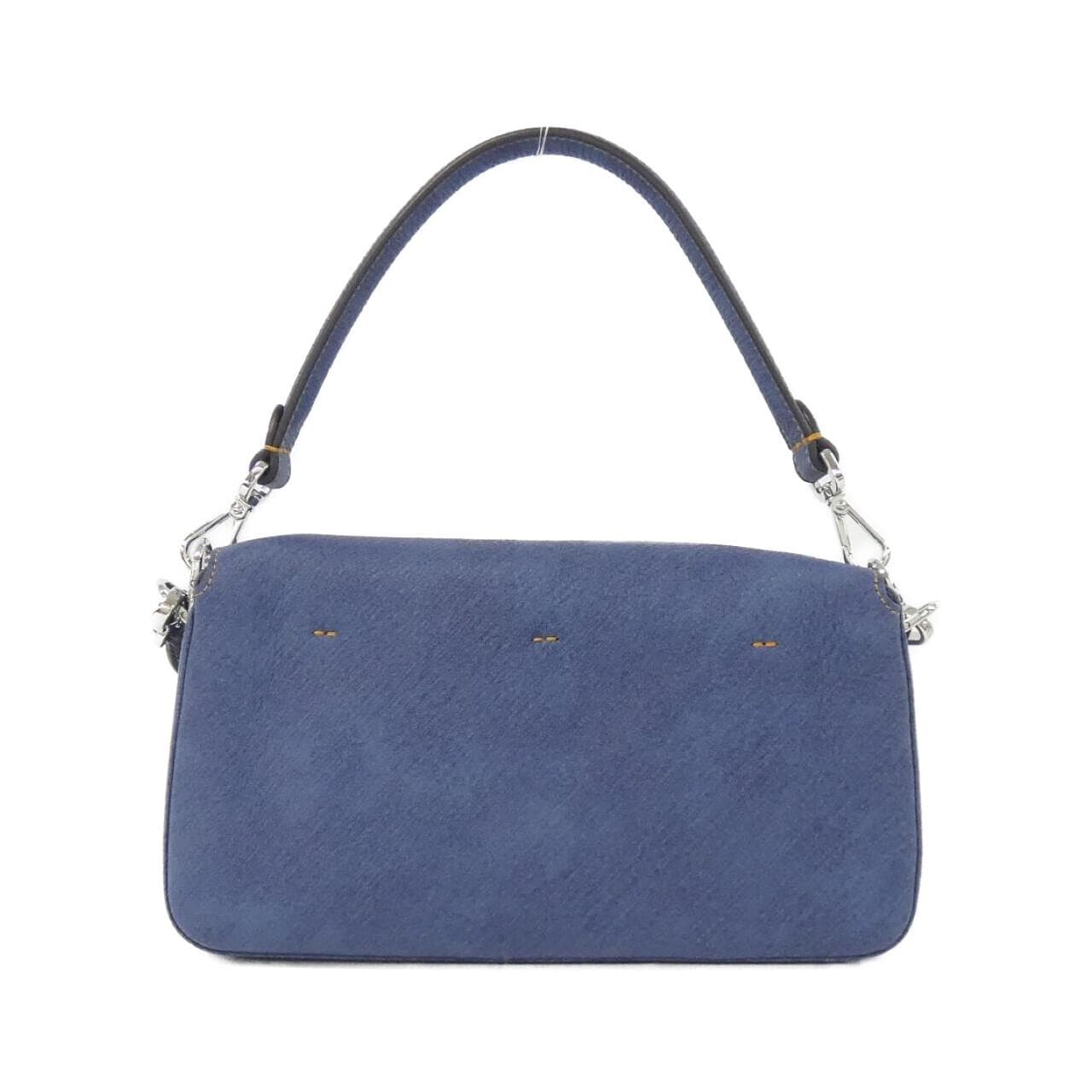 フェンディ バゲット 写真2