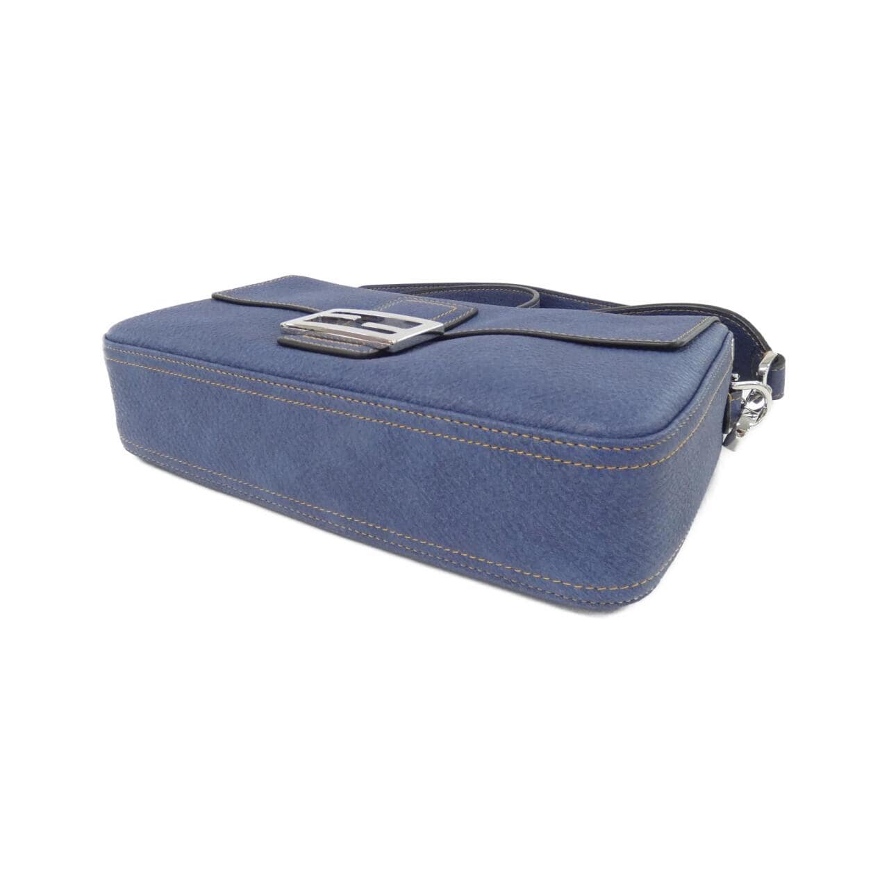 フェンディ バゲット 写真3