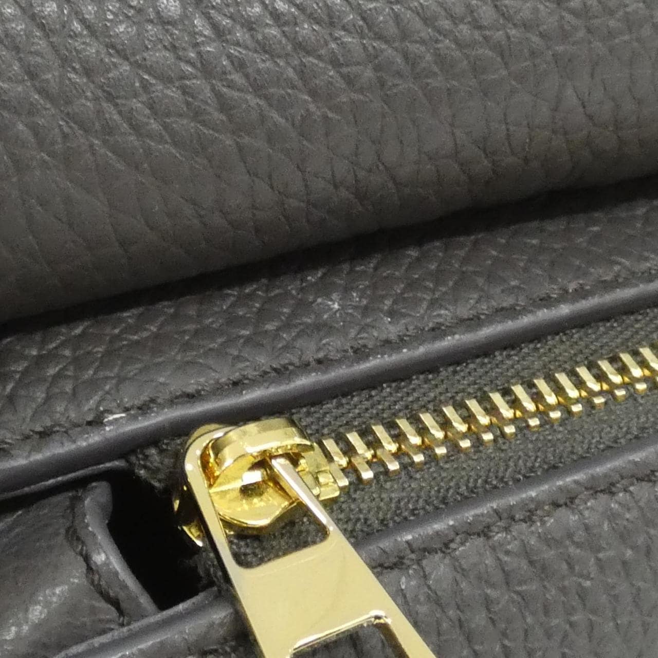 ロエベ パズル 写真5