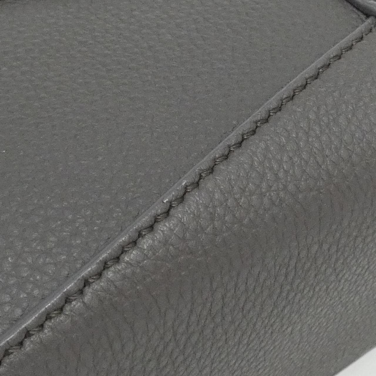 ロエベ パズル 写真6