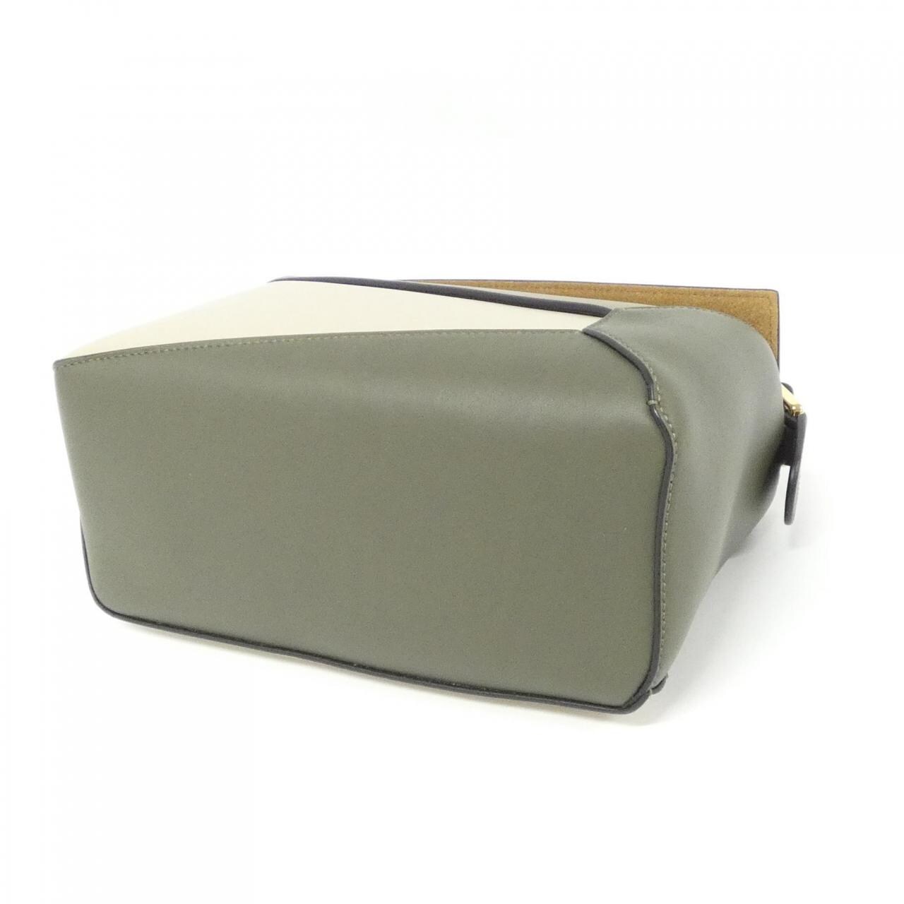 ロエベ パズル 写真3