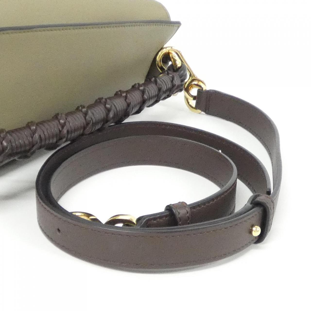 ロエベ パズル 写真6