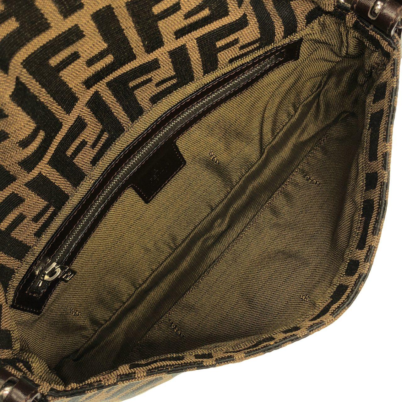 フェンディ バゲット 写真9