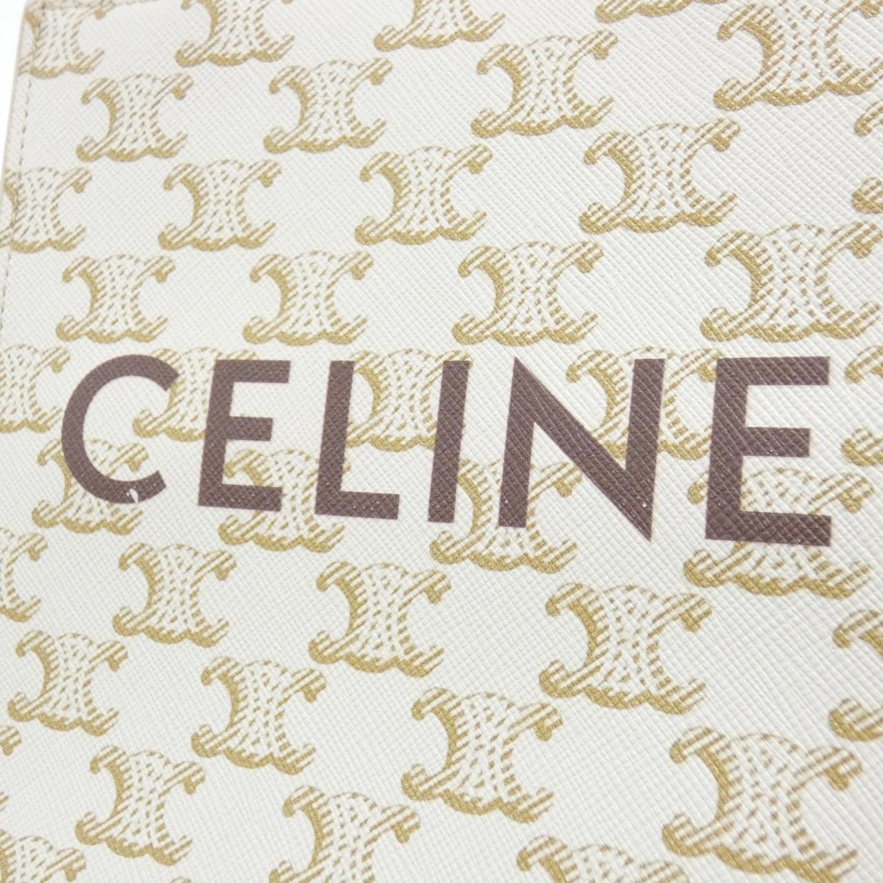 セリーヌ トリオンフ 写真4