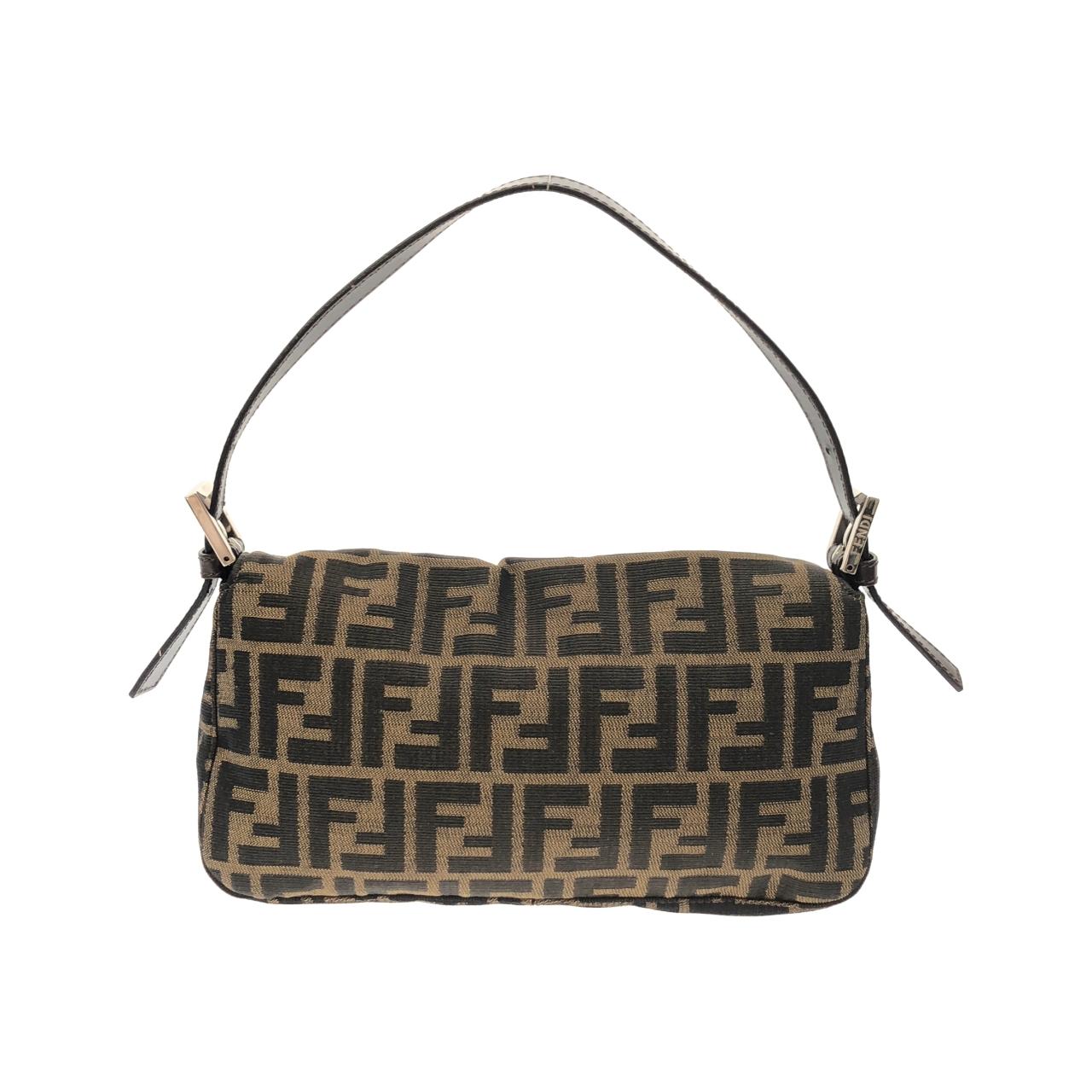 フェンディ バゲット 写真2