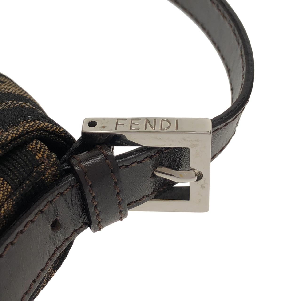 フェンディ バゲット 写真4