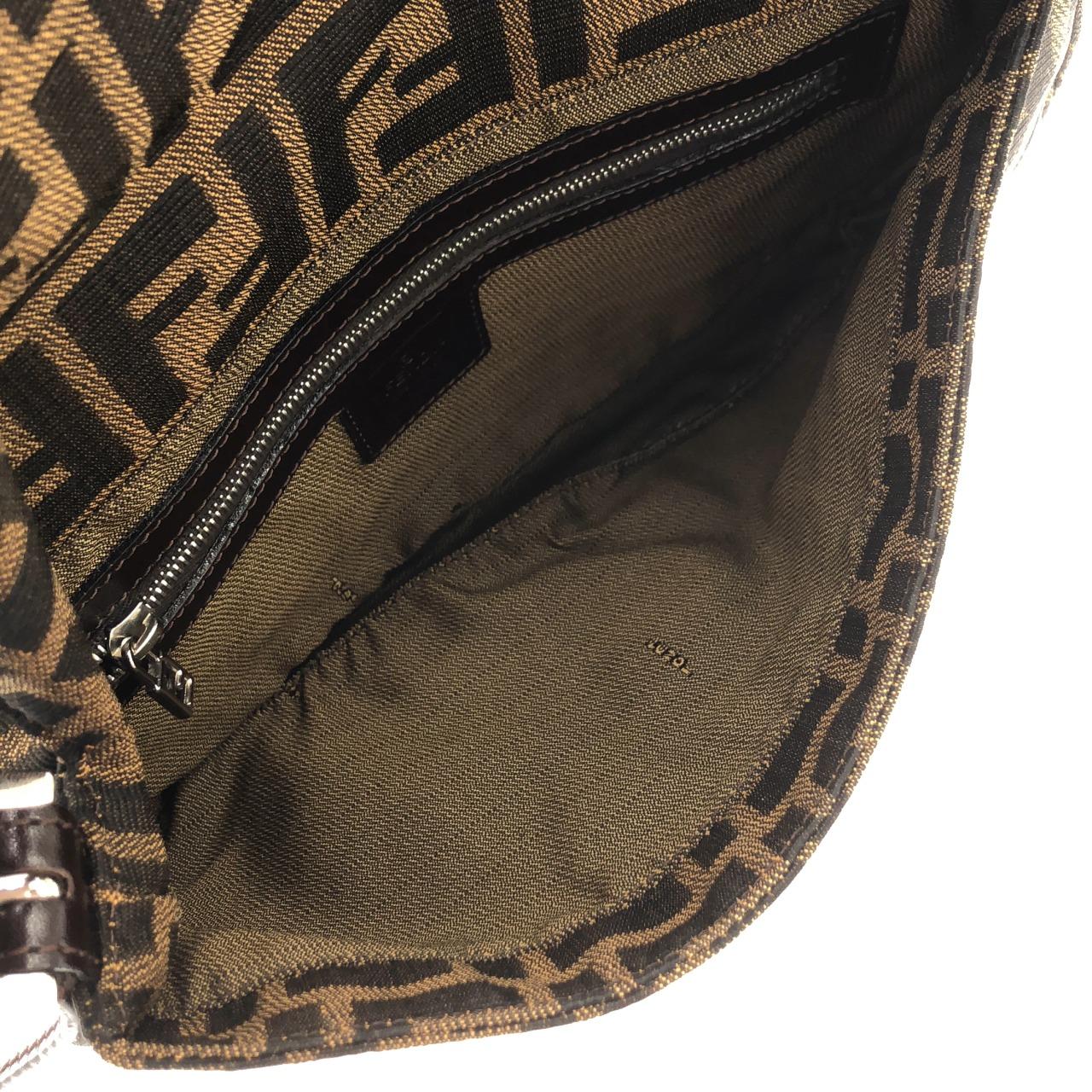 フェンディ バゲット 写真7