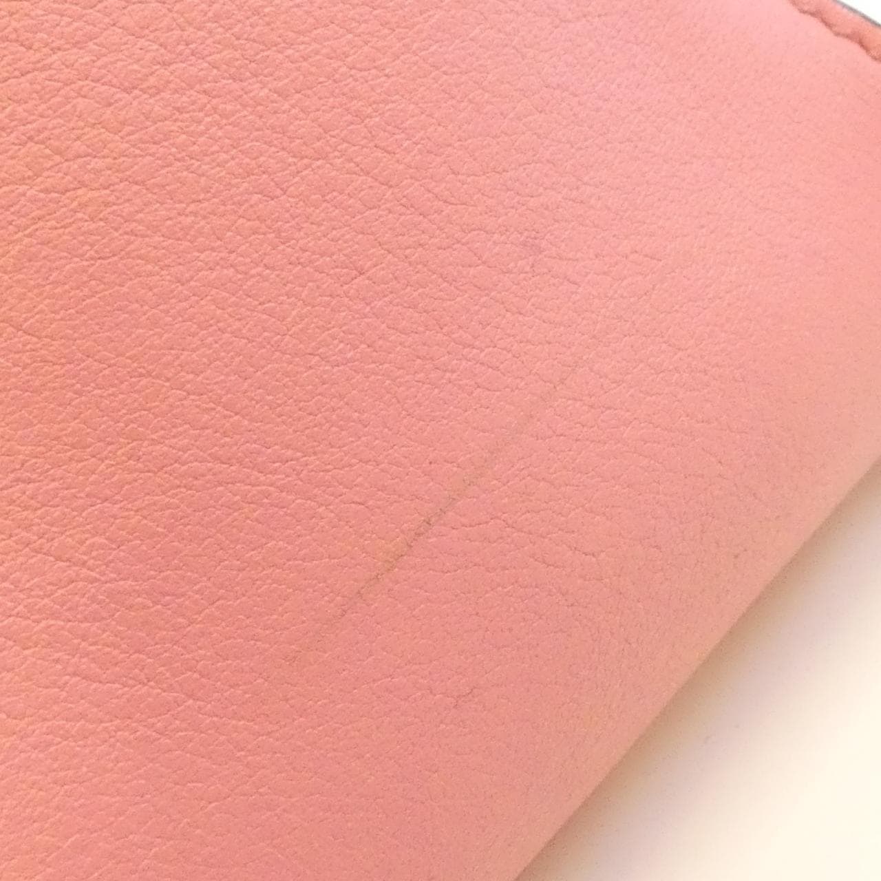 フェンディ ピーカブー 写真3