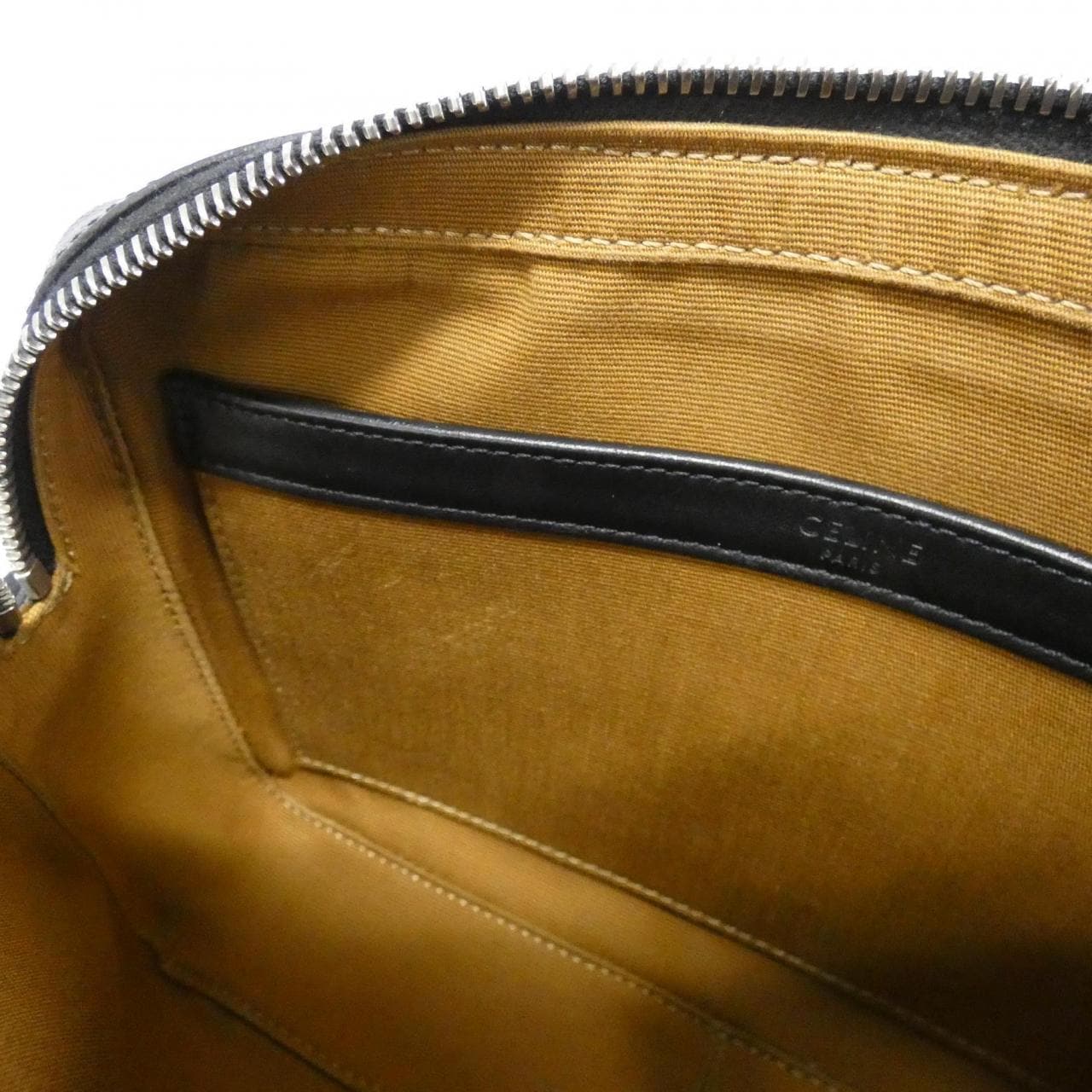 セリーヌ トリオンフ 写真6